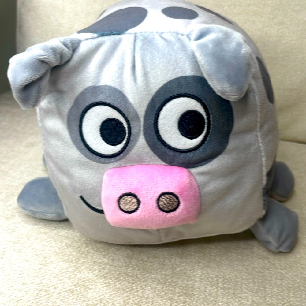 Kohls care Jimmy Fallon Cow plush stuff animal